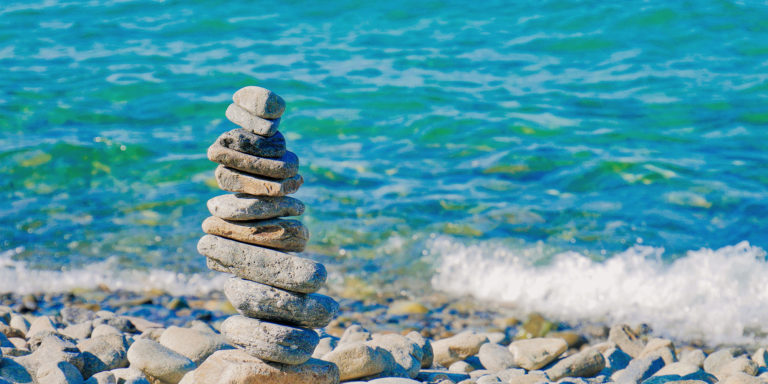 Balancing Sincerity and Boldness